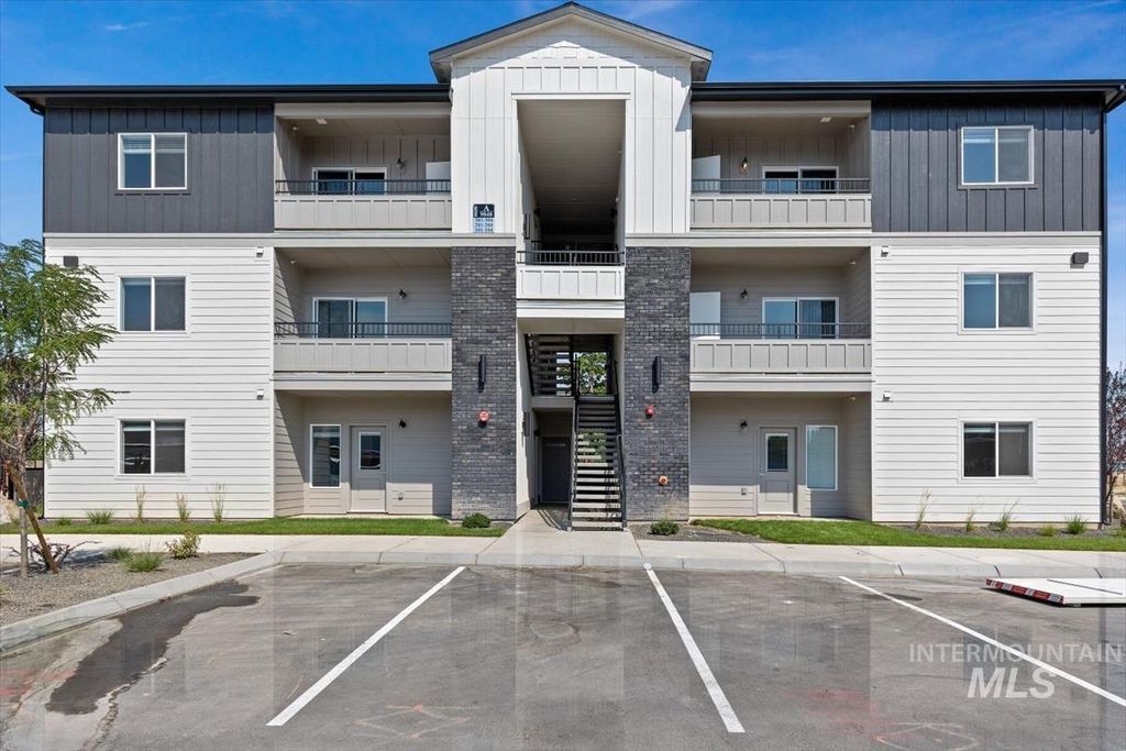 9848 W Sand Hill Dr, Nampa, ID 83687 photo 7