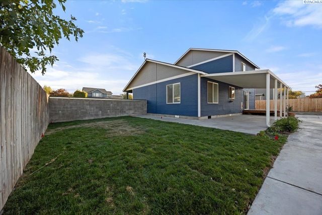 1708 W 24th Ave, Kennewick, WA 99337