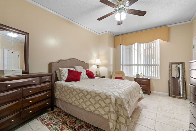 1 Towers Park Ln Apt 1813, San Antonio, TX 78209