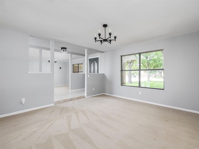 2707 North DR, Taylor, TX 76574