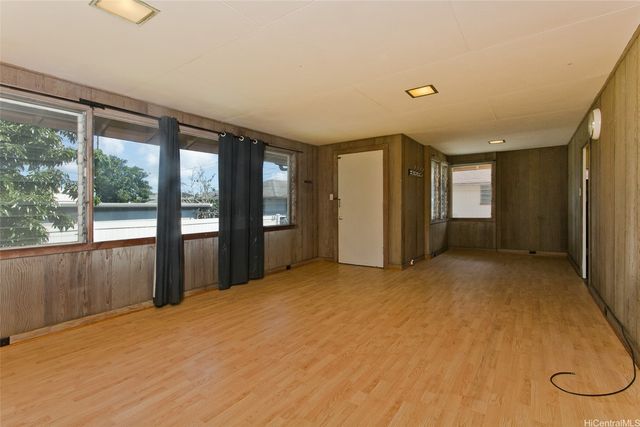 1332 15th Avenue, Honolulu, HI 96816