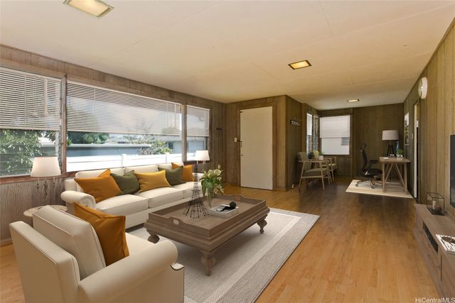 1332 15th Avenue, Honolulu, HI 96816