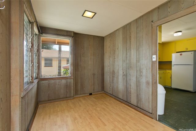 1332 15th Avenue, Honolulu, HI 96816