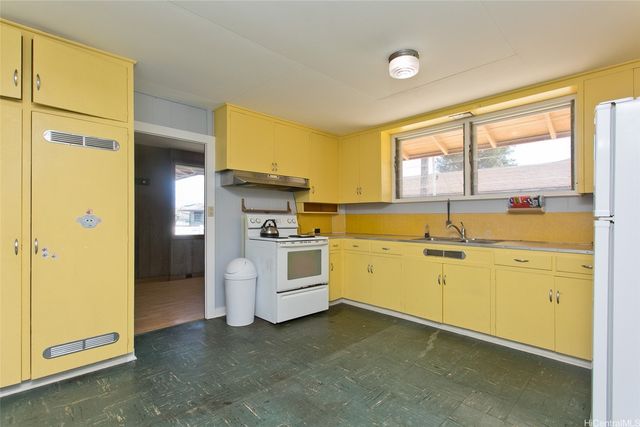 1332 15th Avenue, Honolulu, HI 96816