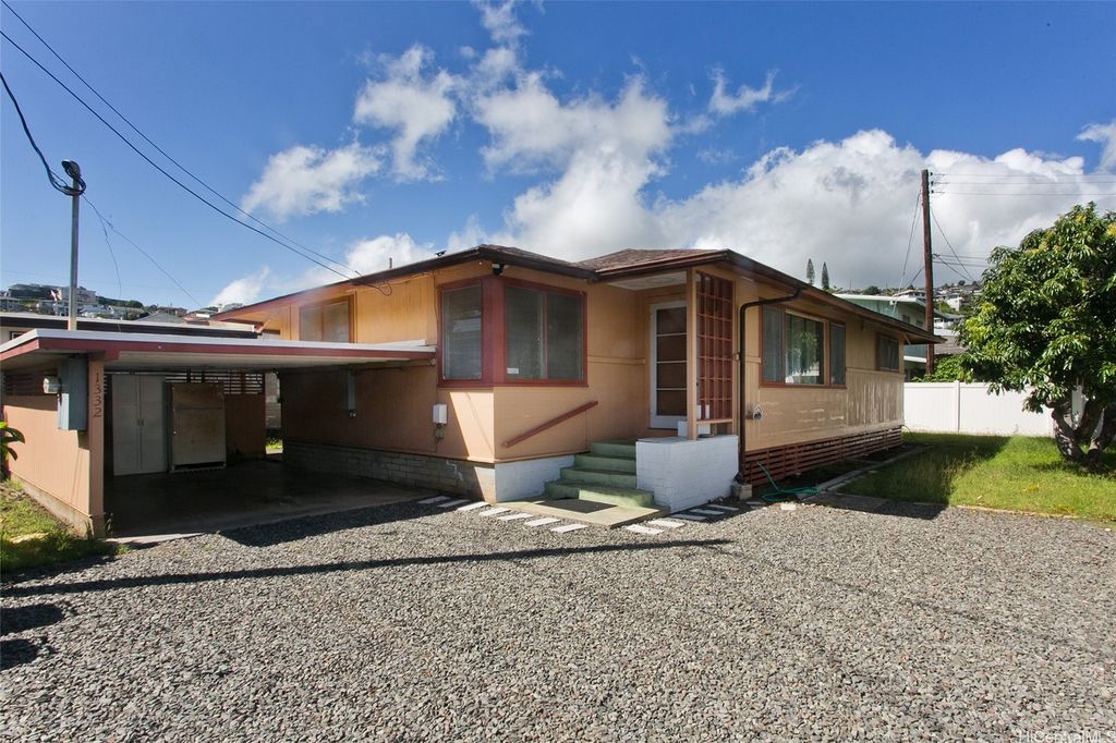 1332 15th Avenue, Honolulu, HI 96816