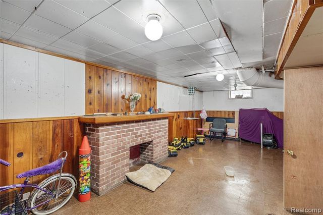 12830 Riad Street, Detroit, MI 48224