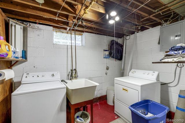 12830 Riad Street, Detroit, MI 48224
