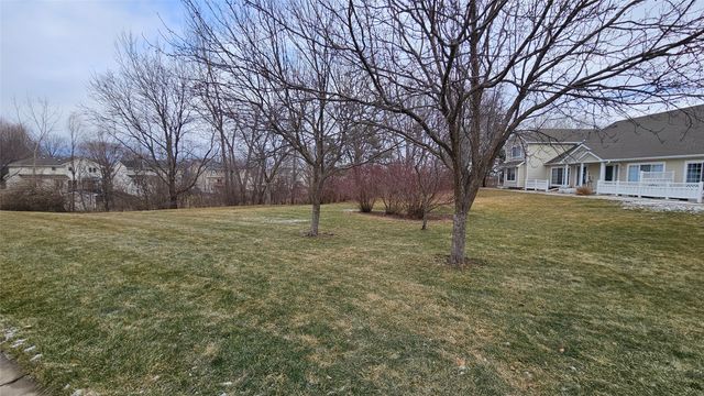 4425 Mills Civic Parkway 904, West Des Moines, IA 50265