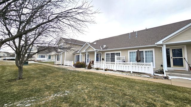 4425 Mills Civic Parkway 904, West Des Moines, IA 50265