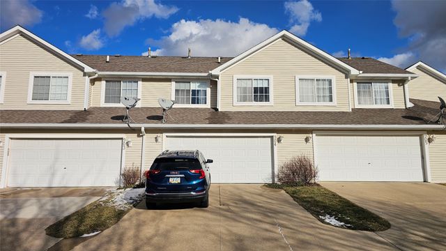 4425 Mills Civic Parkway 904, West Des Moines, IA 50265