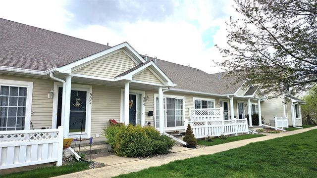 4425 Mills Civic Parkway 904, West Des Moines, IA 50265