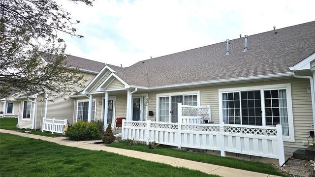 4425 Mills Civic Parkway 904, West Des Moines, IA 50265