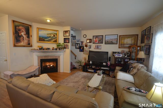 1376 Chopsey Hill Road, Bridgeport, CT 06606