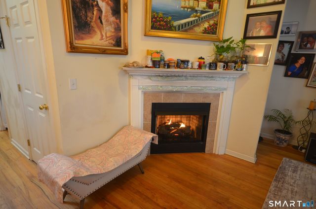 1376 Chopsey Hill Road, Bridgeport, CT 06606