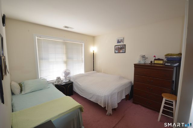 1376 Chopsey Hill Road, Bridgeport, CT 06606