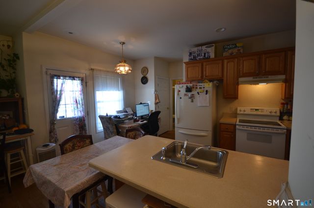 1376 Chopsey Hill Road, Bridgeport, CT 06606