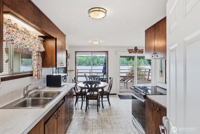 2020 S Lake Roesiger Road, Snohomish, WA 98290