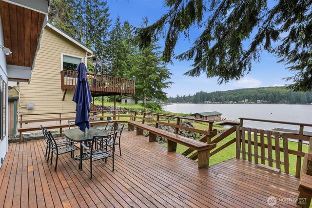 2020 S Lake Roesiger Road, Snohomish, WA 98290