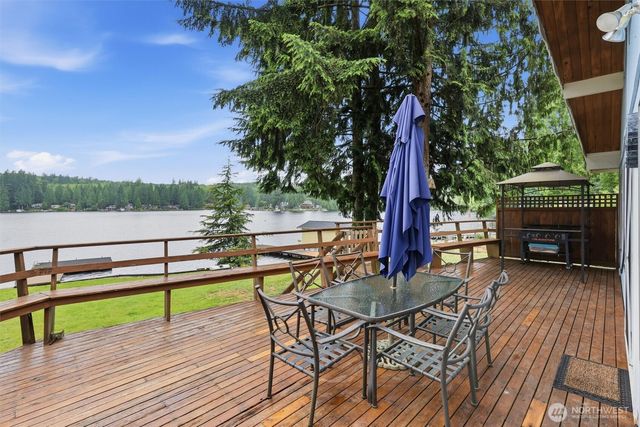2020 S Lake Roesiger Road, Snohomish, WA 98290