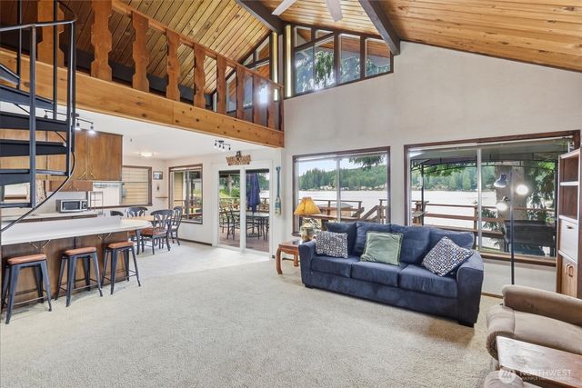 2020 S Lake Roesiger Road, Snohomish, WA 98290