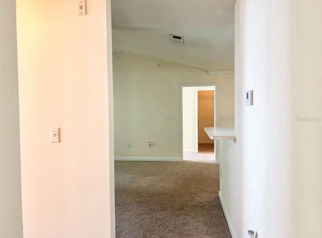 18469 BRIDLE CLUB DRIVE Building 3, Tampa, FL 33647