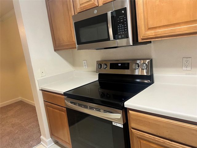 18469 BRIDLE CLUB DRIVE Building 3, Tampa, FL 33647