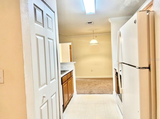 18469 BRIDLE CLUB DRIVE Building 3, Tampa, FL 33647