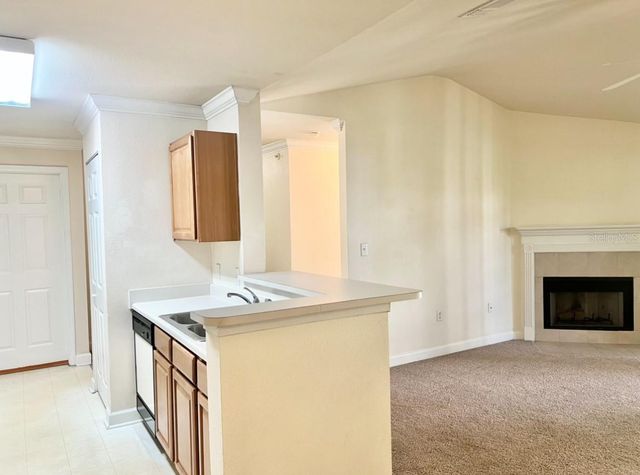 18469 BRIDLE CLUB DRIVE Building 3, Tampa, FL 33647