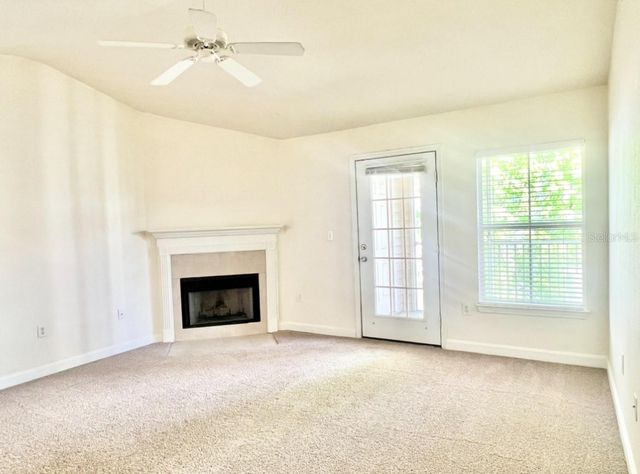 18469 BRIDLE CLUB DRIVE Building 3, Tampa, FL 33647