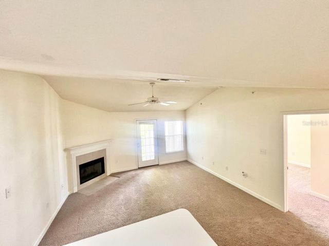 18469 BRIDLE CLUB DRIVE Building 3, Tampa, FL 33647