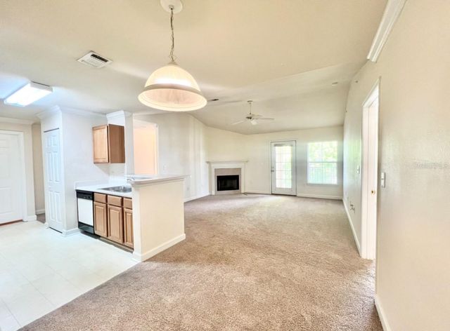 18469 BRIDLE CLUB DRIVE Building 3, Tampa, FL 33647