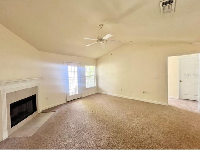18469 BRIDLE CLUB DRIVE Building 3, Tampa, FL 33647