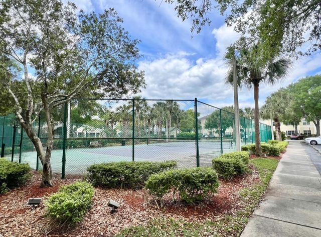 18469 BRIDLE CLUB DRIVE Building 3, Tampa, FL 33647