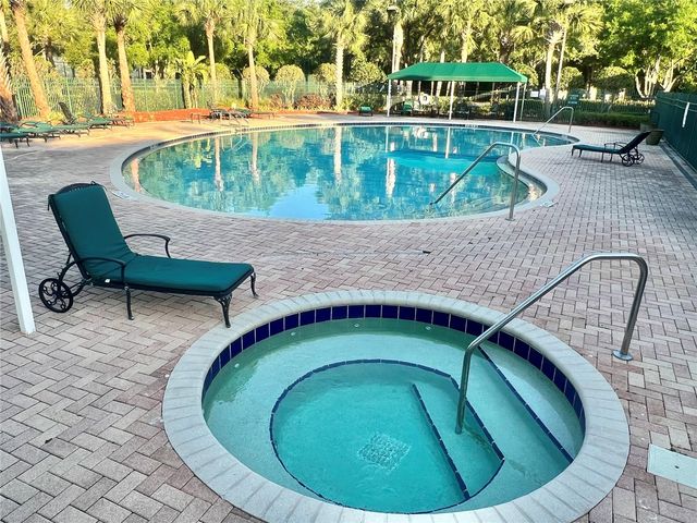18469 BRIDLE CLUB DRIVE Building 3, Tampa, FL 33647