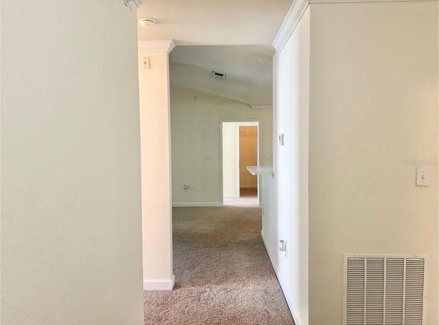 18469 BRIDLE CLUB DRIVE Building 3, Tampa, FL 33647