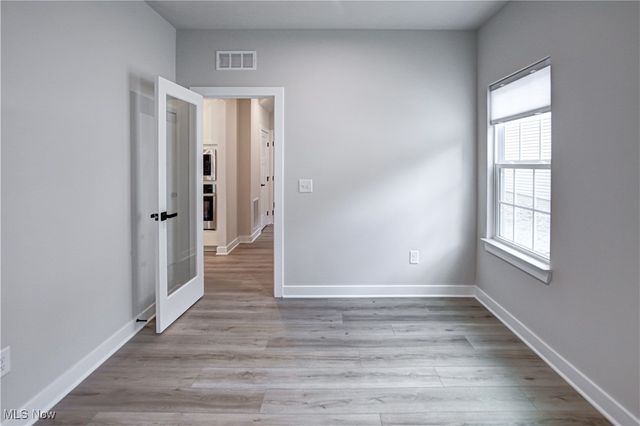 6035 Woodland Bend Drive, North Royalton, OH 44133