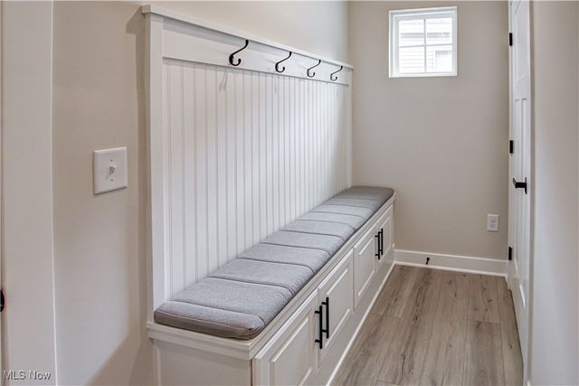 6035 Woodland Bend Drive, North Royalton, OH 44133