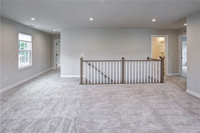 6035 Woodland Bend Drive, North Royalton, OH 44133