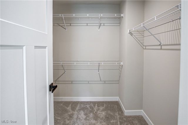 6035 Woodland Bend Drive, North Royalton, OH 44133