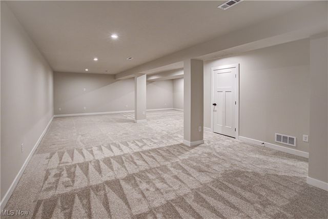 6035 Woodland Bend Drive, North Royalton, OH 44133