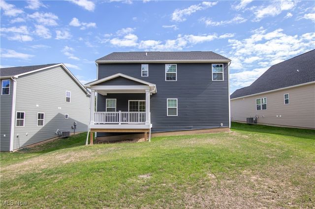 6035 Woodland Bend Drive, North Royalton, OH 44133