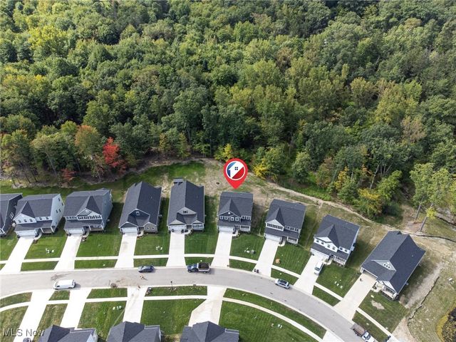 6035 Woodland Bend Drive, North Royalton, OH 44133