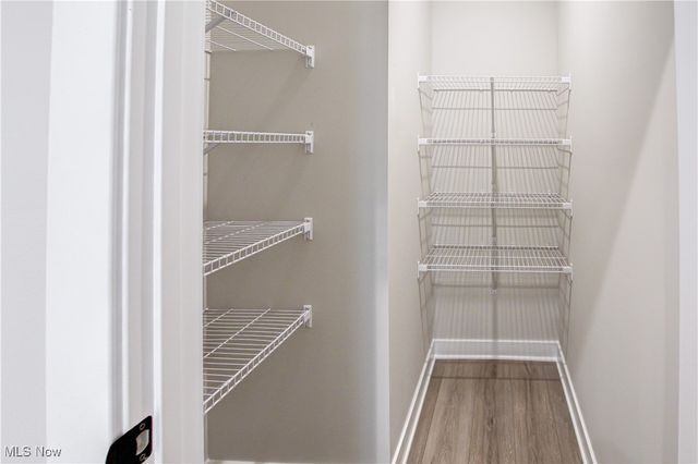 6035 Woodland Bend Drive, North Royalton, OH 44133