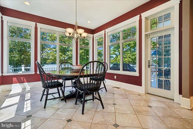 128 OLIVE BRANCH CT, Bumpass, VA 23024