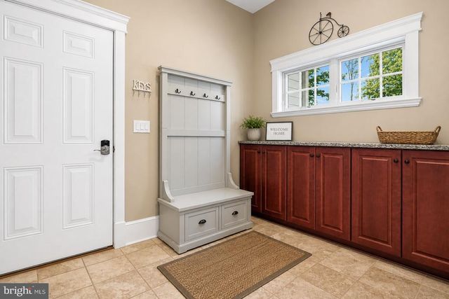 128 OLIVE BRANCH CT, Bumpass, VA 23024