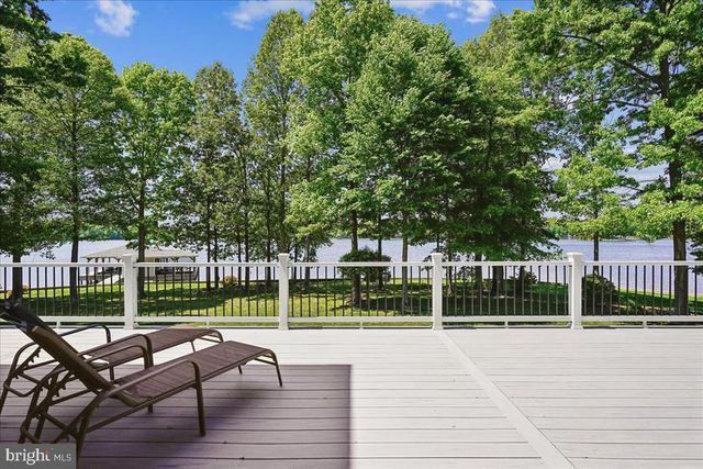 128 OLIVE BRANCH CT, Bumpass, VA 23024