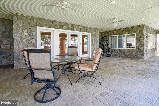 128 OLIVE BRANCH CT, Bumpass, VA 23024