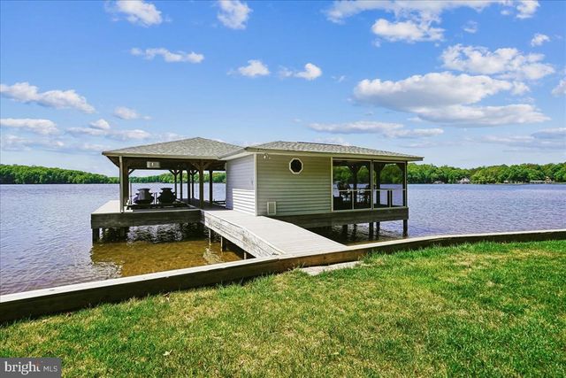 128 OLIVE BRANCH CT, Bumpass, VA 23024