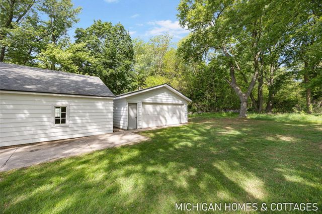 10671 Chicago Drive, Zeeland, MI 49464
