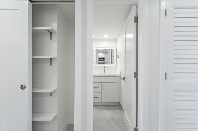8900 Washington Boulevard 418, Pembroke Pines, FL 33025